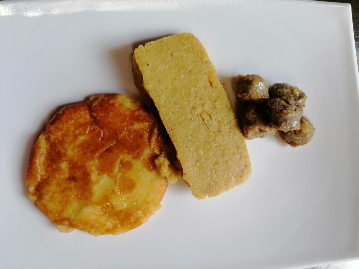 Albergo Alle Alpi 코메글리안스 외부 사진