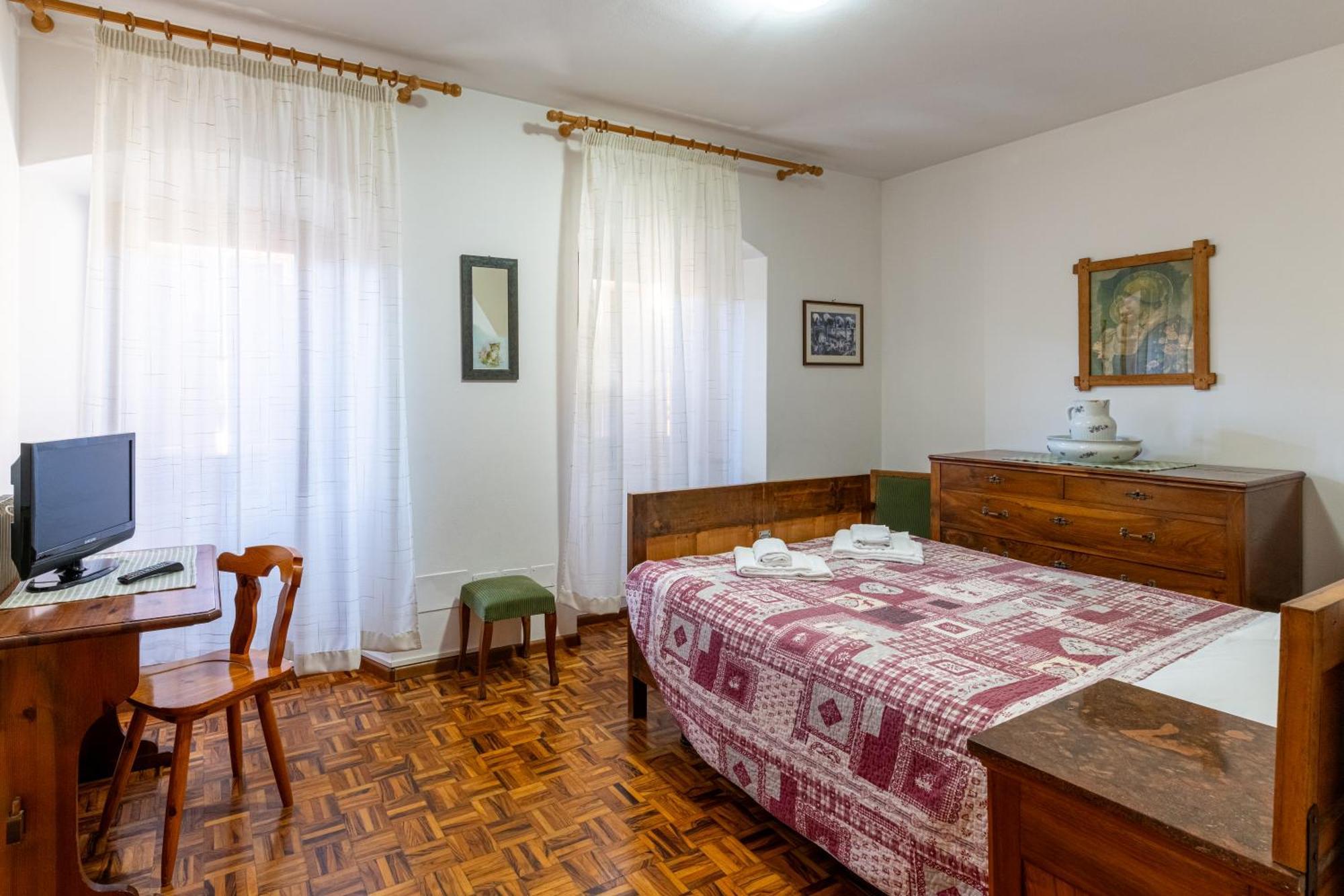 Albergo Alle Alpi 코메글리안스 외부 사진