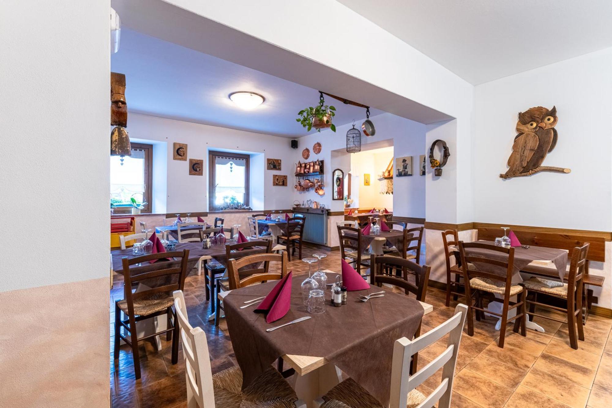 Albergo Alle Alpi 코메글리안스 외부 사진